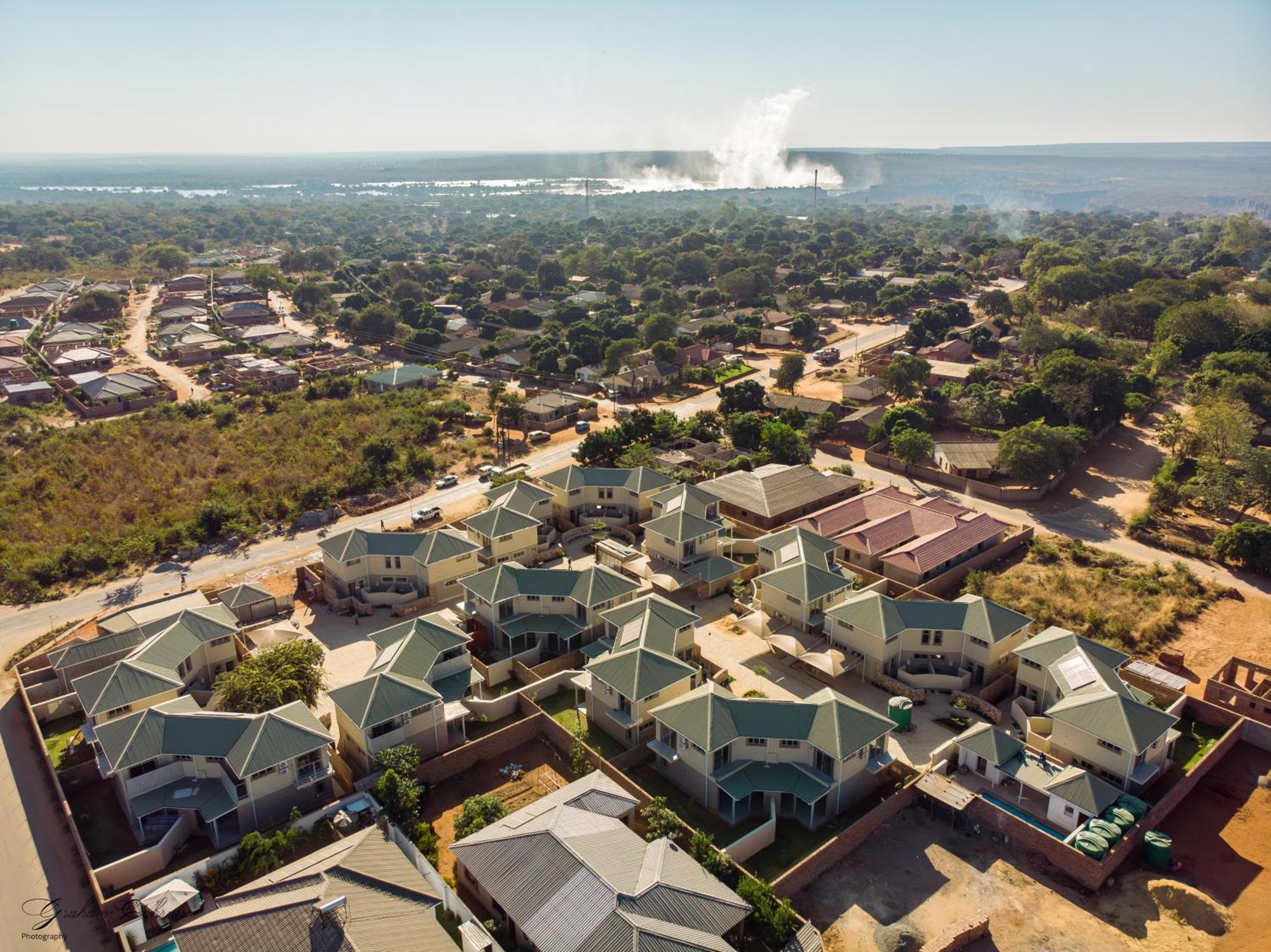 Miombo Mews Apartment Victoria Falls Ngoại thất bức ảnh